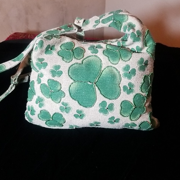 Leko London Soft Shamrock Shoulder/Crossbody Bag - Picture 5 of 8